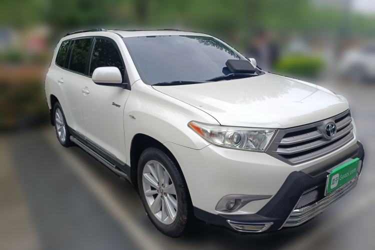 Used Toyota Highlander 2012 3.5L 4x4 7-Seater Luxury Edition Front Right 45 Deg