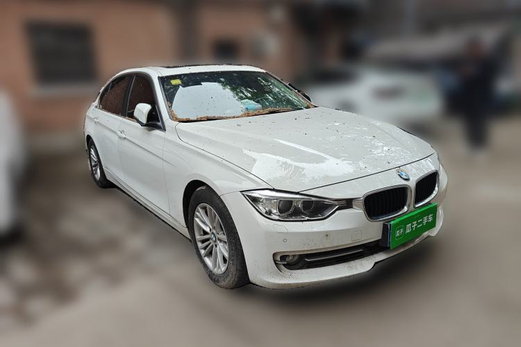 Used BMW 3 Series 2014 320Li Fashion Model Front Right 45 Deg