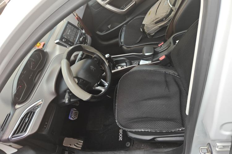 Used Peugeot 2008 2015 1.6THP Roland Garros Edition Left Front Seat