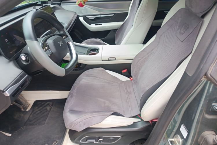 Used XPeng P7 2023 P7i 610 Pengyi Performance Edition Left Front Seat