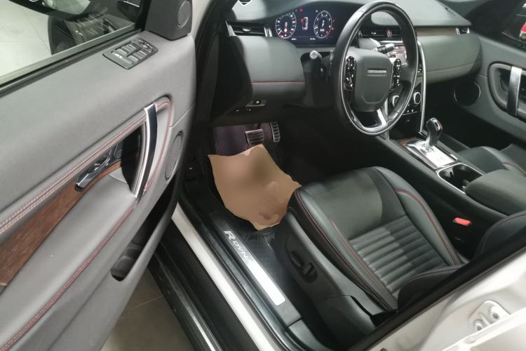 Used Land Rover Discovery Sport 2020 249 PS R-Dynamic Performance Edition Driver Seat