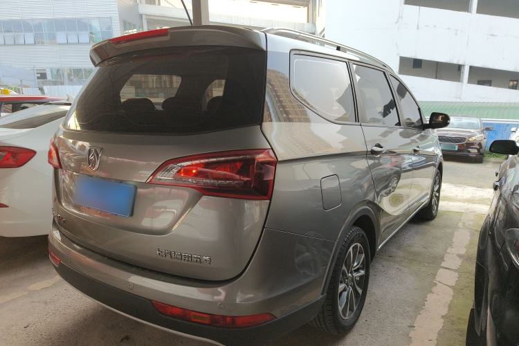 Used Baojun 730 2019 1.5T Manual Fashion Model 7-seater China VI