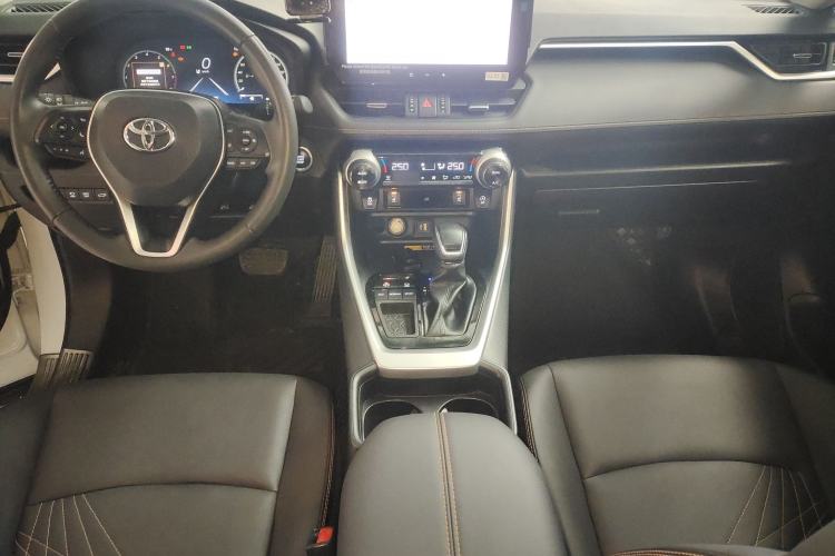 Used Toyota RAV4 2024 2.0L CVT Two-Wheel Drive Fashion Plus Edition
