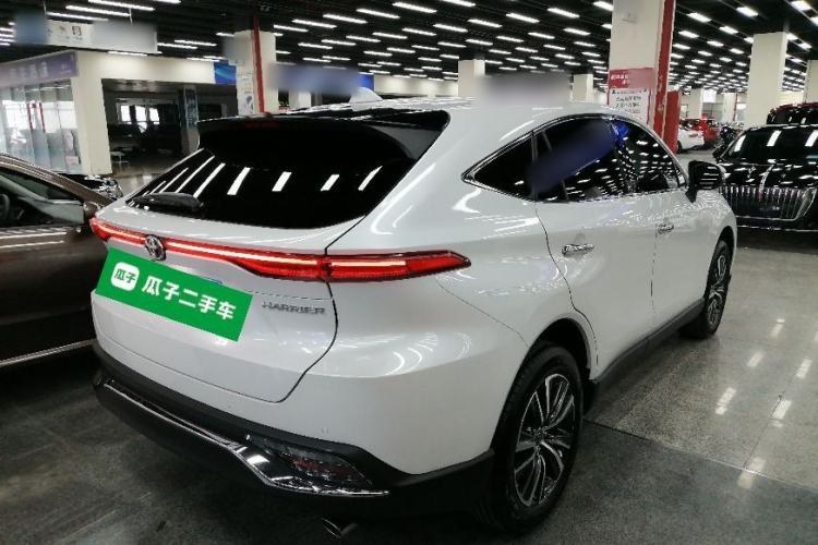 Used Toyota Harrier 2022 2.0L CVT Two-Wheel Drive Entry Version Rear Right 45 Deg