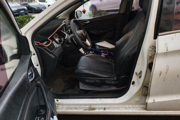 Used Baojun 310W 2018 1.5L Automatic Luxury Version China V