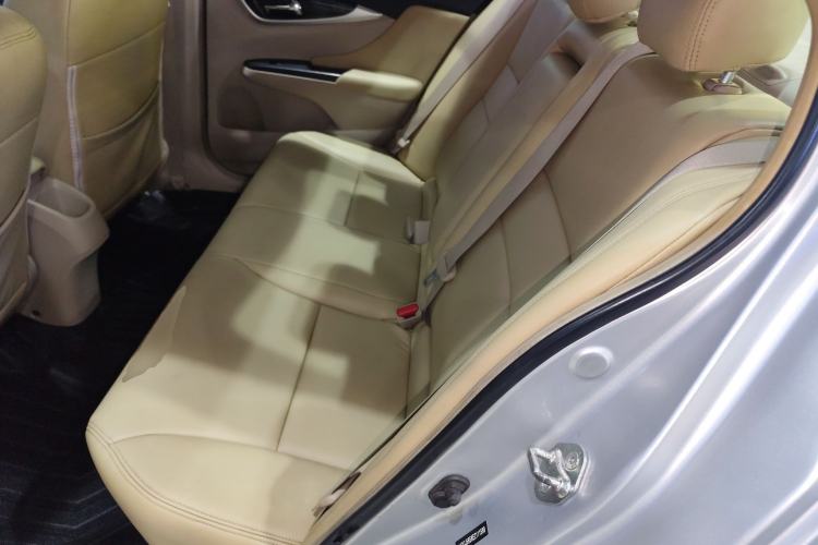 Used Honda Crider 2013 1.8L automatic luxury edition
