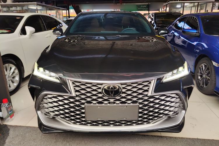 Used Toyota Avalon 2024 Dual-Engine 2.5L XLE Premium Edition