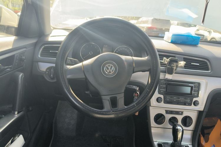 Used Volkswagen Lavida 2013 Restyled Classic 1.6L Automatic Comfort Edition