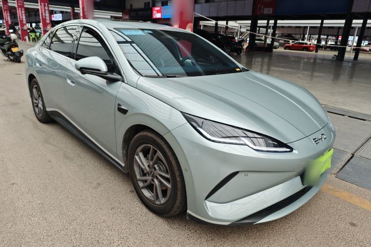 Used BYD Seal 06 New Energy 2025 EV 545KM Premium Edition Front Right 45 Deg