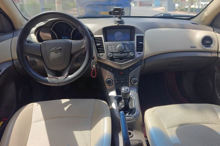 Used Chevrolet Cruze 2015 1.5L Classic SE MT