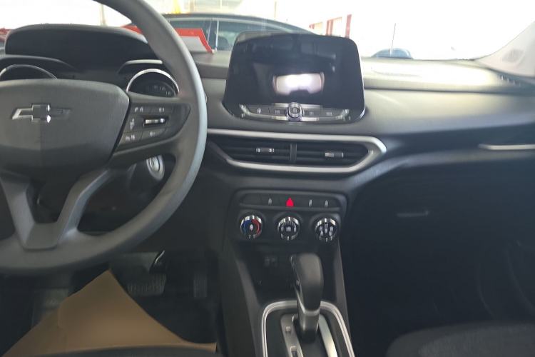 Used Chevrolet Trax 2019 Redline 335T CVT Trendy Version China VI Standard Center Console