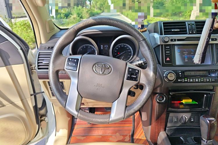 Used Toyota Prado 2016 3.5L Automatic TX-L Steering Wheel