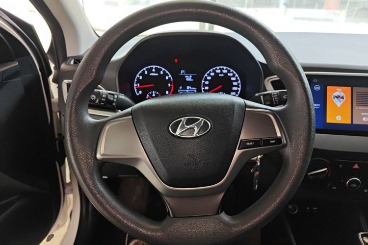 Used Hyundai Verna (new generation) 2016 1.4L Automatic Cool Edition GLS
