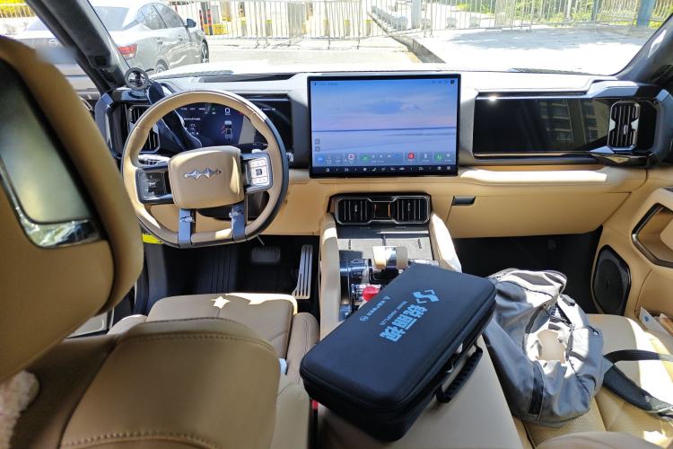 Used Formula Leopard 8 2025 Smart & Brave Flagship Edition 7 Seats