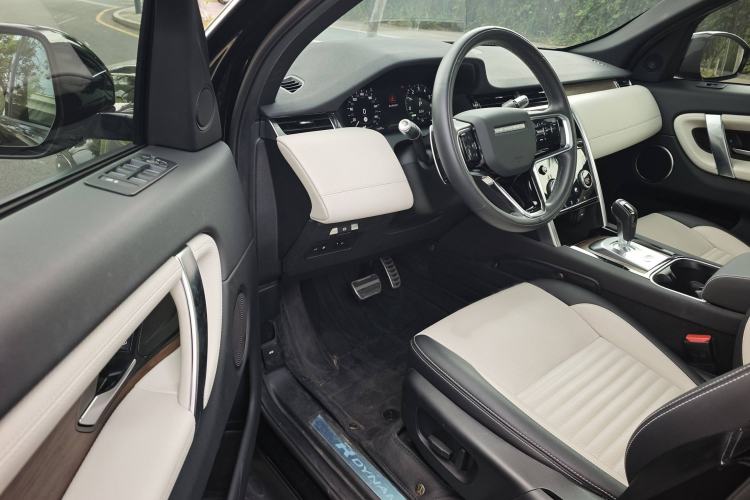 Used Land Rover Discovery Sport New Energy 2022 Facelifted P300e Plug-in Hybrid Electric Version Left Front Seat