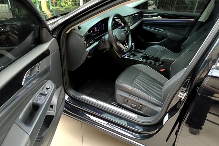 Used Volkswagen Passat 2022 330TSI Luxury Edition

