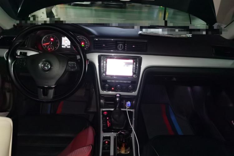 Used Volkswagen Passat 2013 1.8TSI DSG Prestige Edition Center Console