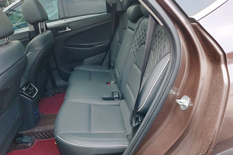 Used Hyundai Tucson 2020 280TGDi Two-Wheel-Drive GLS Fashion Edition China VI Standard
