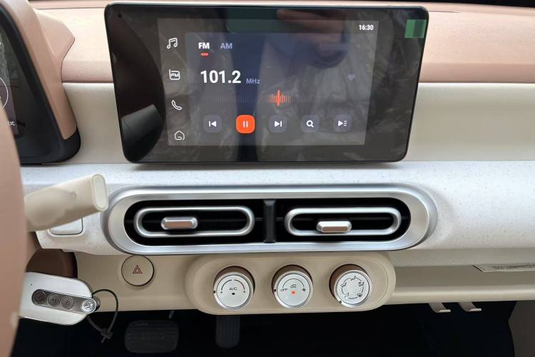 Used Wuling Hongguang MINIEV 2024 3rd Generation 215km Advanced Version