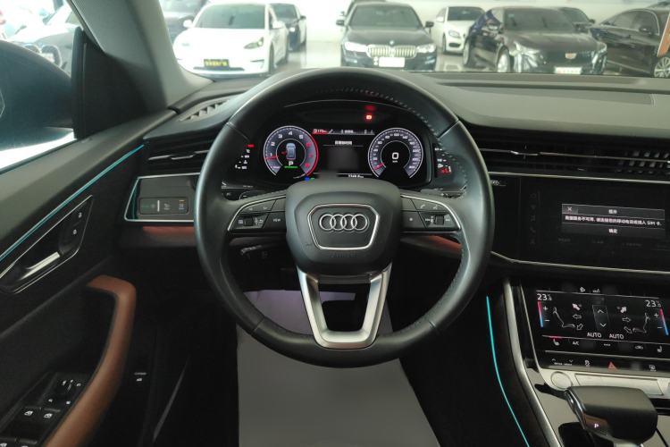 Used Audi Q8 2019 55 TFSI Luxury Dynamic Model