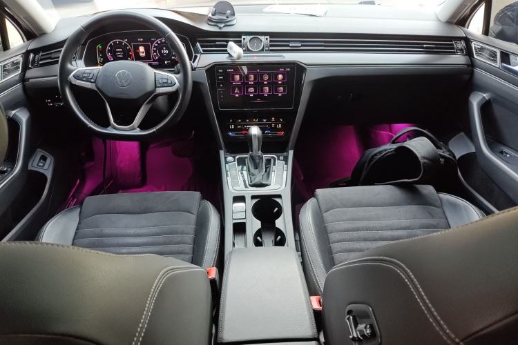 Used Volkswagen Magotan 2020 330TSI DSG Luxury Edition Center Console