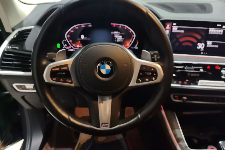 Used BMW X5 2022 xDrive40i M Sport Package Steering Wheel