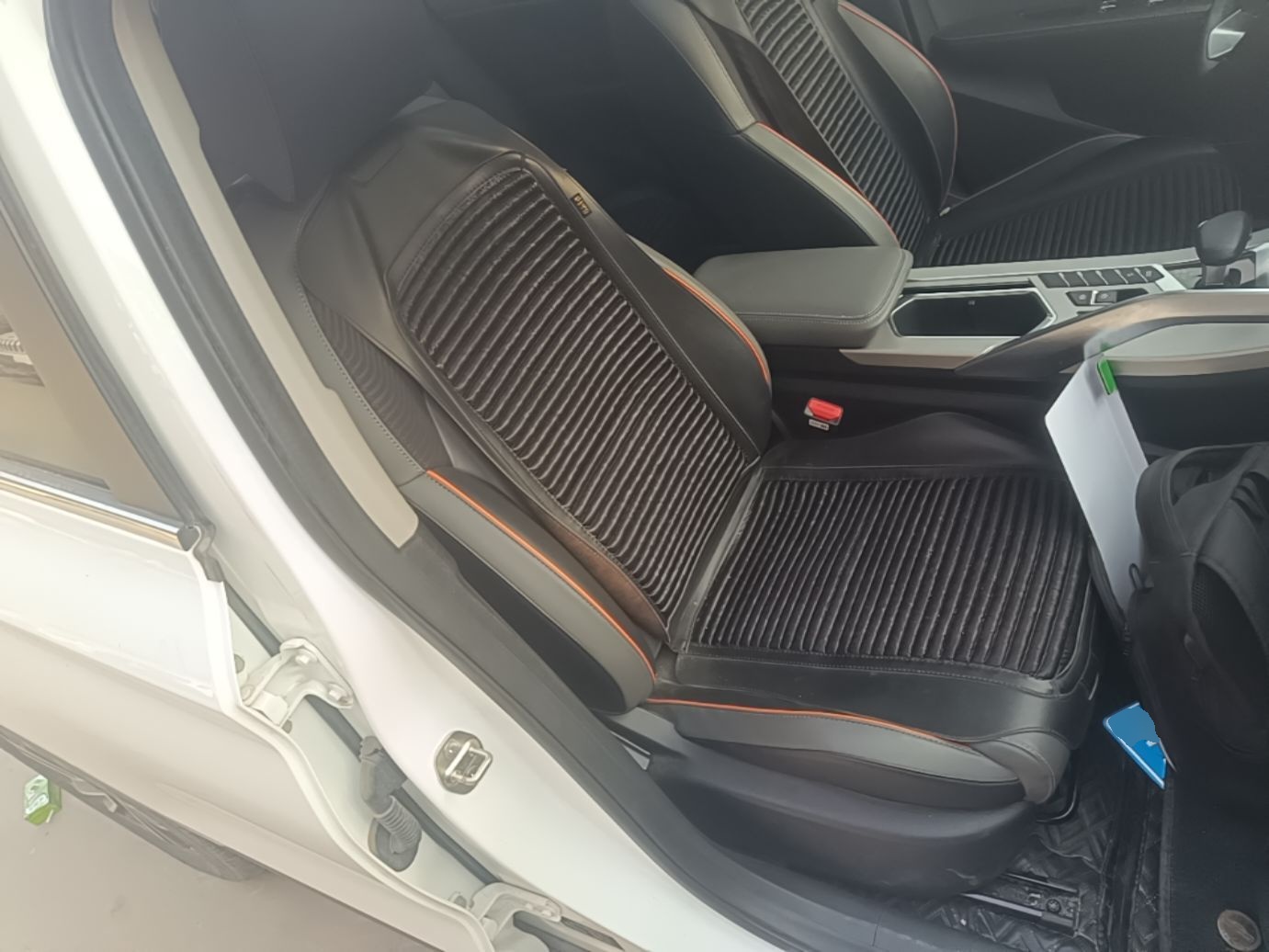 Geely Auto Coolray 2023 1.5T DCT Platinum Edition — снимка 19