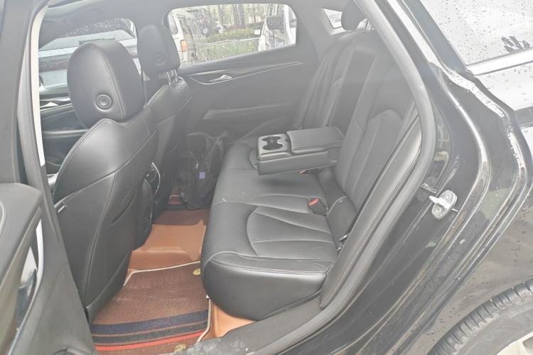 Used Buick LaCrosse 2021 552T Luxury Version Left Rear Seat