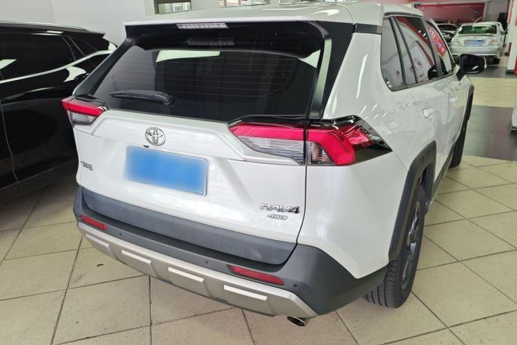 Used Toyota RAV4 2022 2.0L CVT 4x4 Style Plus Edition