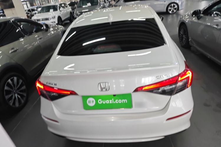 Used Honda Civic 2023 240TURBO CVT Dynamic · Center Stage Special Edition
