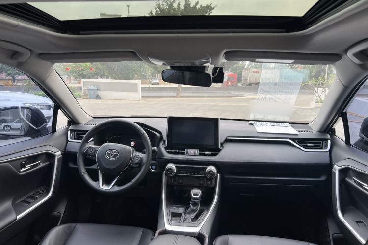 Used Toyota RAV4 2021 2.0L CVT Two-Wheel Drive Fashion PLUS Edition
