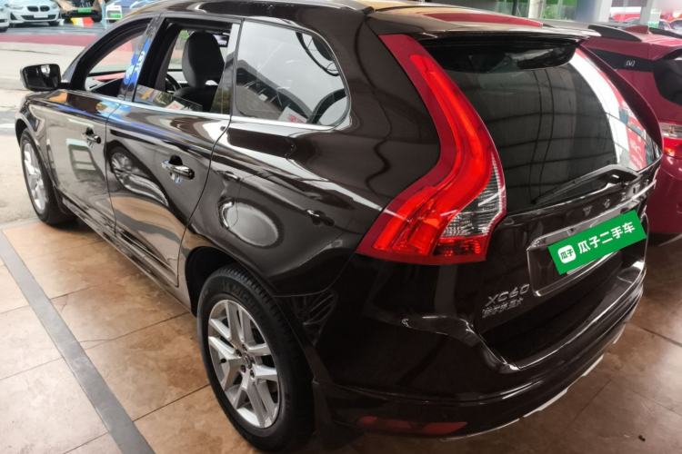 Used Volvo XC60 2017 T5 AWD Smart Upgrade Model