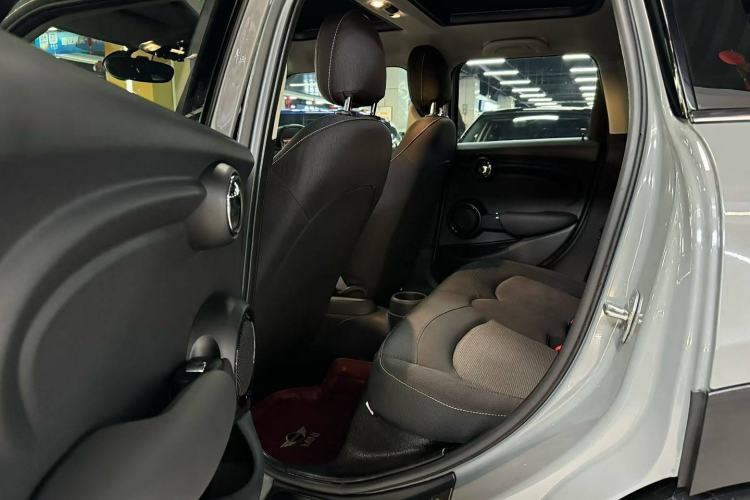 Used MINI MINI 2022 1.5T ONE Five-Door PLUS
