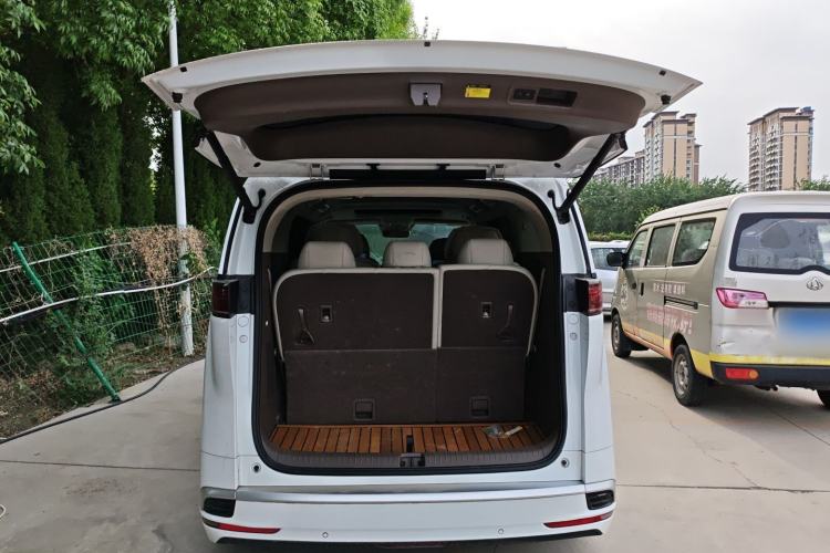 Used Denza D9 2022 DM-i 970 Four-Wheel Drive Flagship Model
