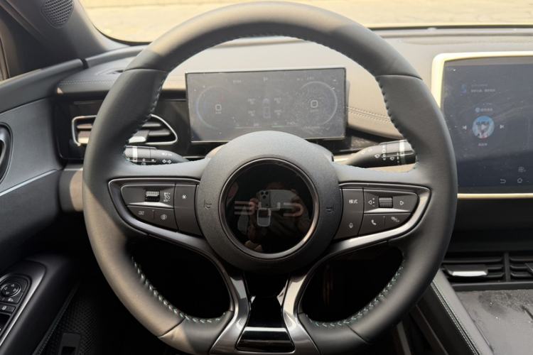 Used BYD Seal 06 New Energy 2024 DM-i 120KM Prestige Model
