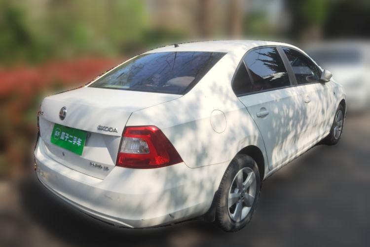 Used Skoda Rapid 2013 1.6L Automatic Smart Selection Model Rear Right 45 Deg