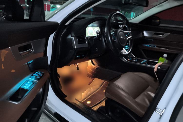 Used Jaguar XFL 2018 XFL 2.0T 250 PS Premium Edition
