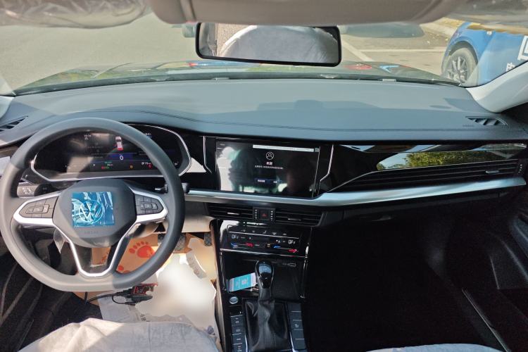 Used Volkswagen Passat New Energy 2025 430 PHEV Hybrid Business Edition Center Console