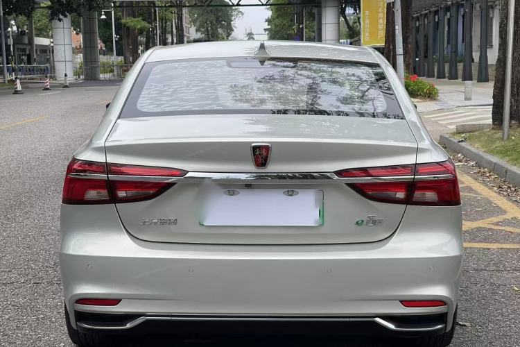 Used Roewe i6 New Energy 2017 45T Hybrid Connect & Smart Enjoyment Edition