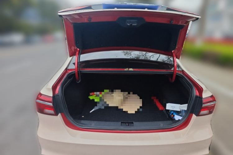 Used Roewe i6 2017 20T Automatic Internet ZhiZun Edition