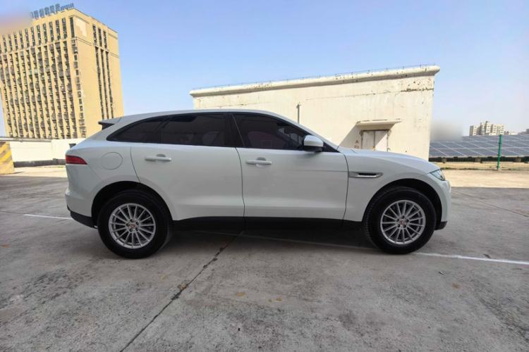 Used Jaguar F-PACE 2016 2.0T Two-Wheel Drive Urban Luxury Edition