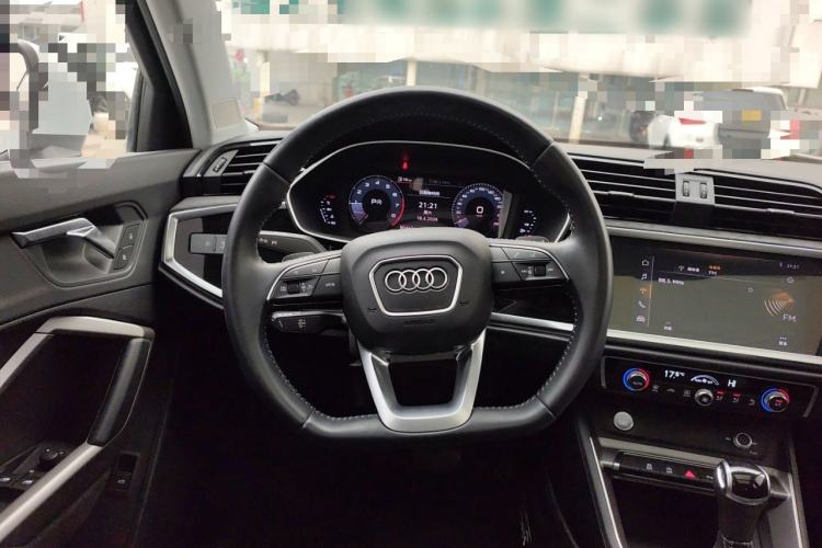 Used Audi Q3 2019 35 TFSI Fashion Dynamic Model