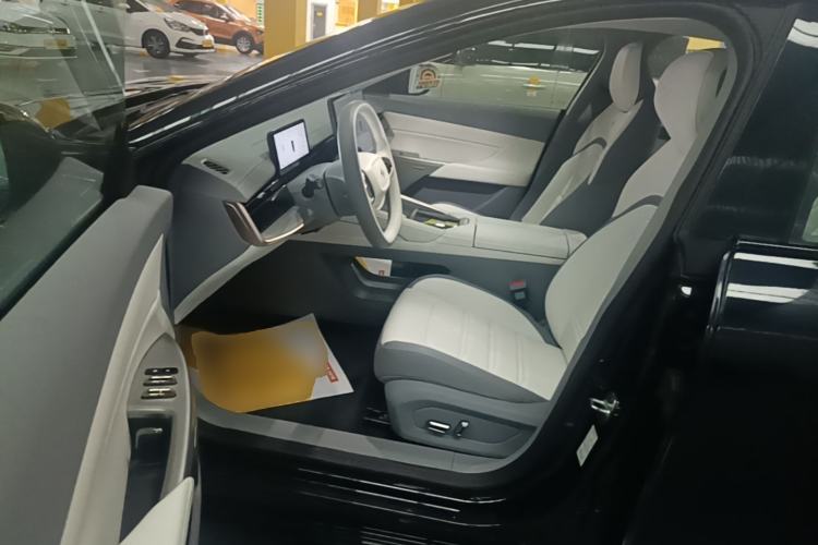 Used Dongfeng eπ eπ007 2024 620 Pro Version
