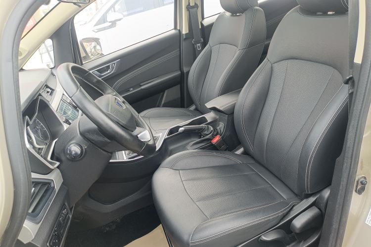 Used Geely Auto Vision X3 2019 Upgraded Model 1.5L Manual Luxury Version
