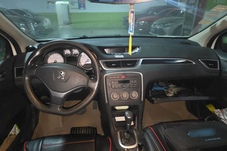 Used Peugeot 308 2013 1.6L Automatic YouShang Model Center Console