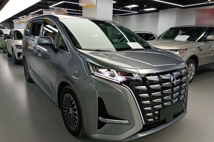 Used Denza D9 2022 DM-i 970 Four-Wheel Drive Flagship Model