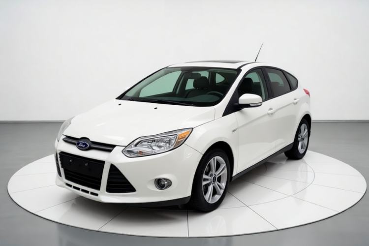 Used Ford Focus 2012 Hatchback 1.6L Automatic Fashion Edition Guazi used car, China used car export, Used car for sale, Used  cars, Cheapest cars for sale