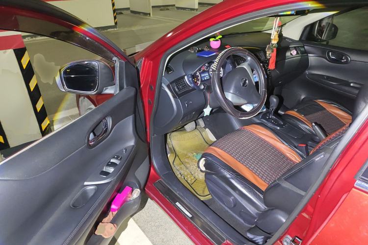Used Nissan Tiida 2013 1.6L CVT Cool Cafe Edition