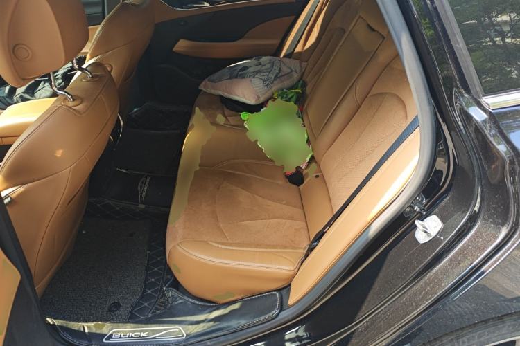 Used Buick LaCrosse 2018 28T Luxury Model Left Rear Seat