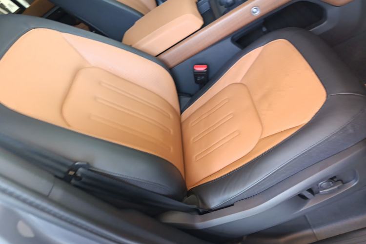 Used Land Rover Defender 2021 110 P400 X Right Front Seat